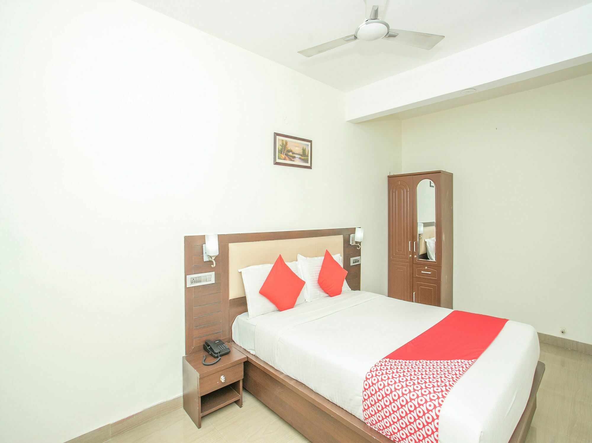 Oyo 13170 Victory Suites Bangalore Exterior photo